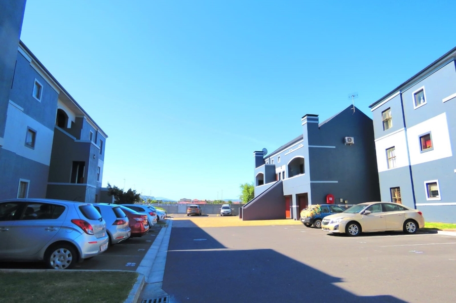 2 Bedroom Property for Sale in Parklands Western Cape